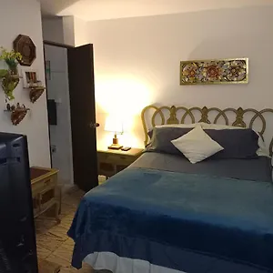 https://confortable-habitacin-santa-mnica.cali-hotels.com