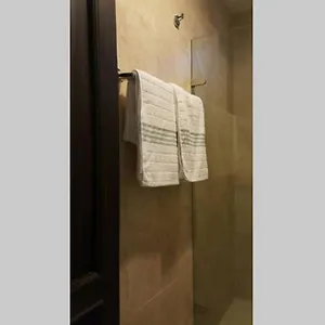https://habitacion-privada-10-min-de-la-playa-entrada-independiente.santamartahotels.net